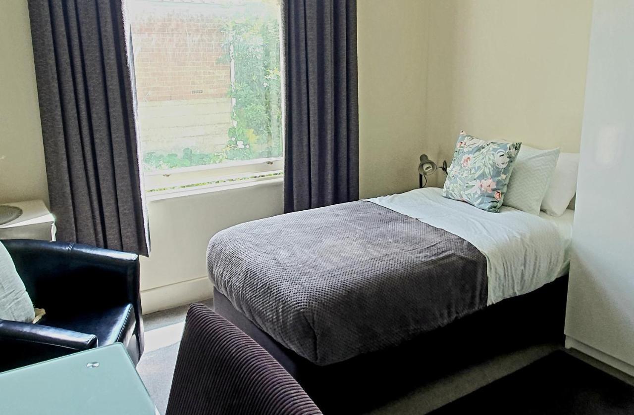 Travel Stay City Hostel ديوندين المظهر الخارجي الصورة